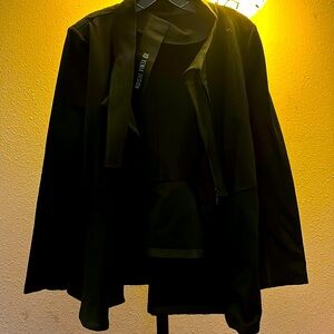 SUPER COOL 😎 XO XENIA DESIGN BLAZER